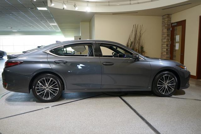 used 2024 Lexus ES 300h car, priced at $44,300