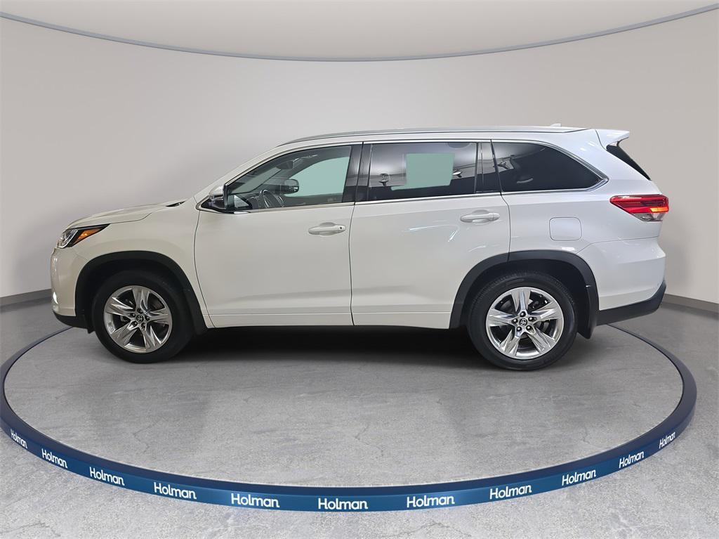 used 2019 Toyota Highlander car, priced at $24,250