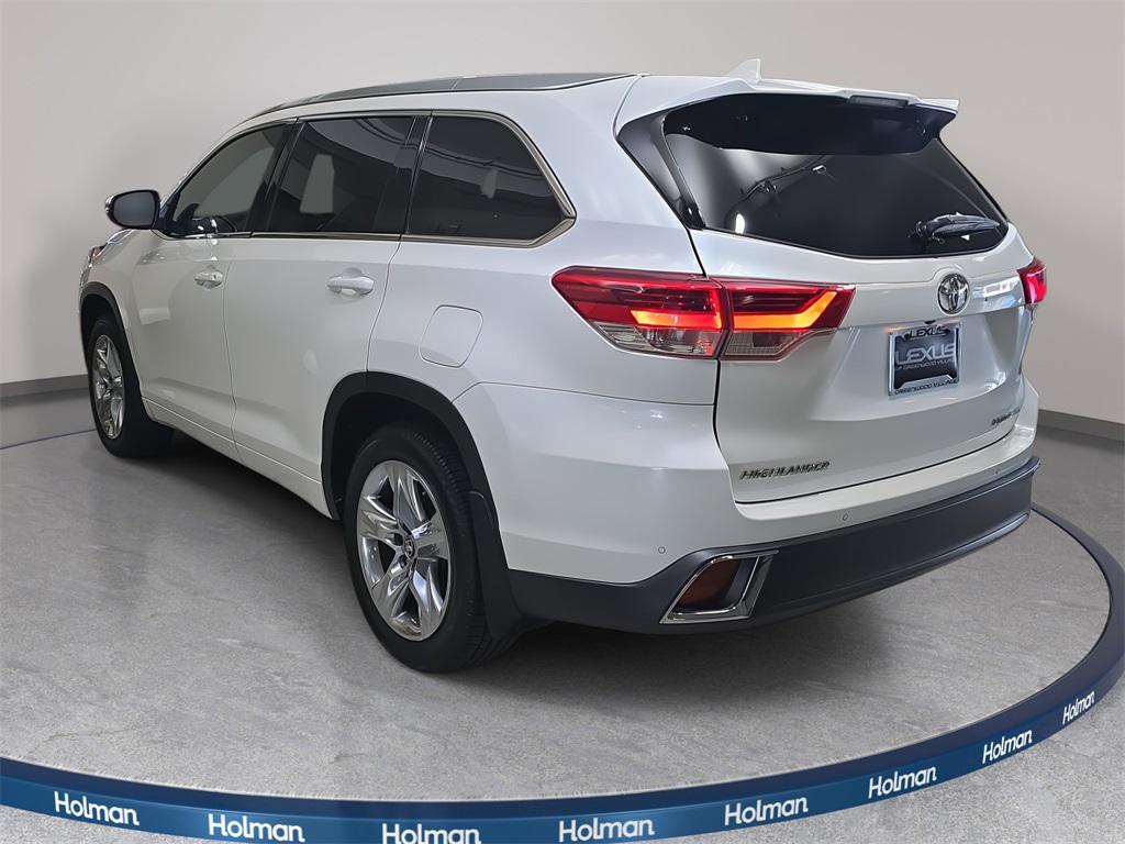 used 2019 Toyota Highlander car, priced at $24,250