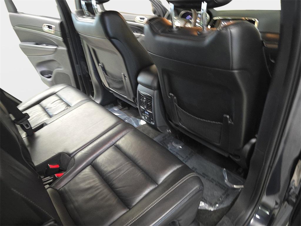 used 2015 Jeep Grand Cherokee car, priced at $13,999