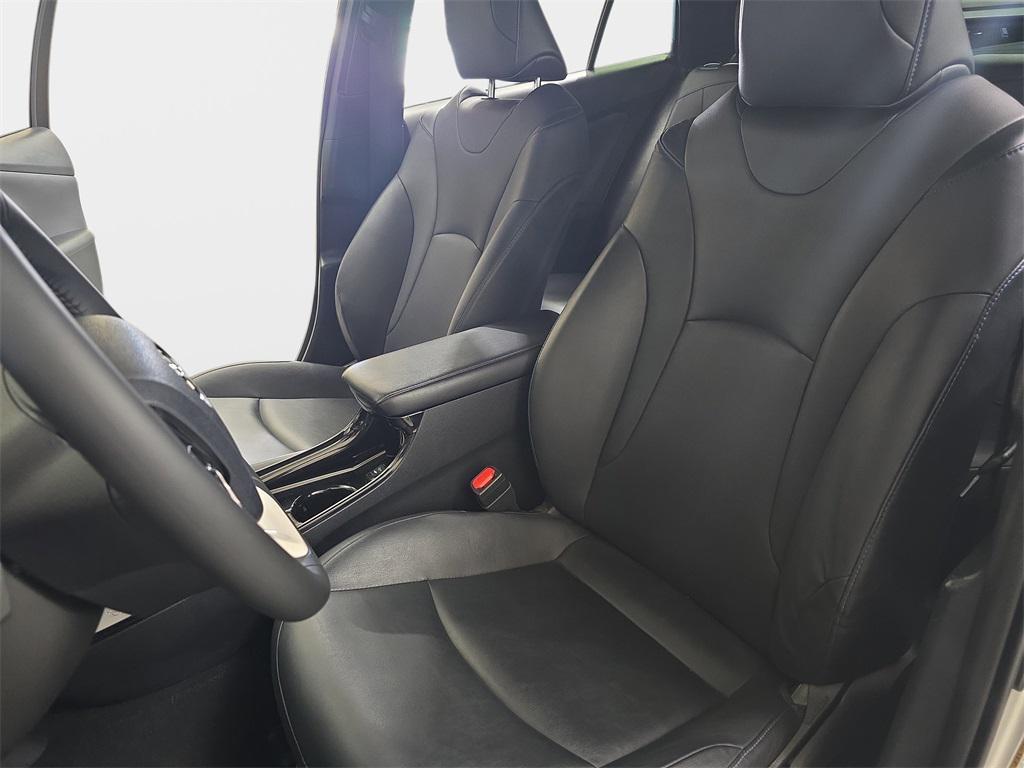 used 2018 Toyota Prius car, priced at $17,299