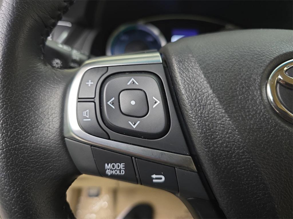 used 2016 Toyota Camry Hybrid car, priced at $18,988