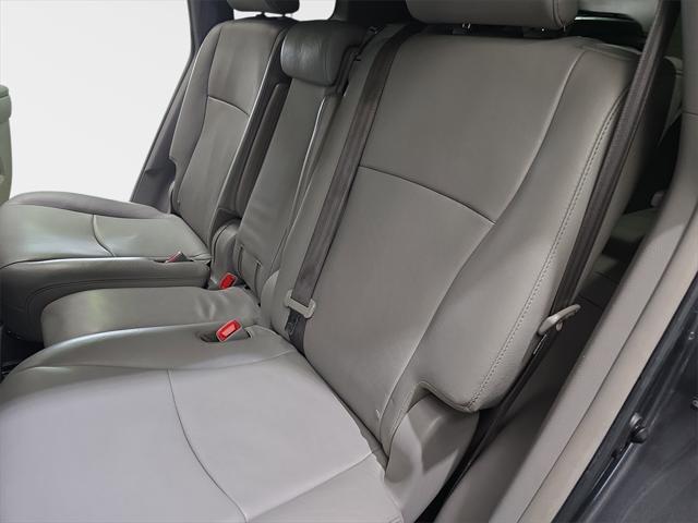 used 2013 Toyota Highlander car, priced at $12,295