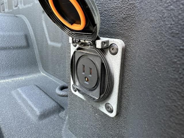 used 2021 GMC Sierra 1500 car, priced at $45,900