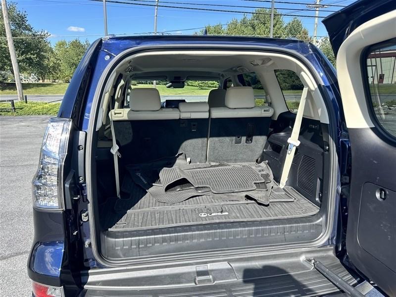 used 2022 Lexus GX 460 car, priced at $45,500
