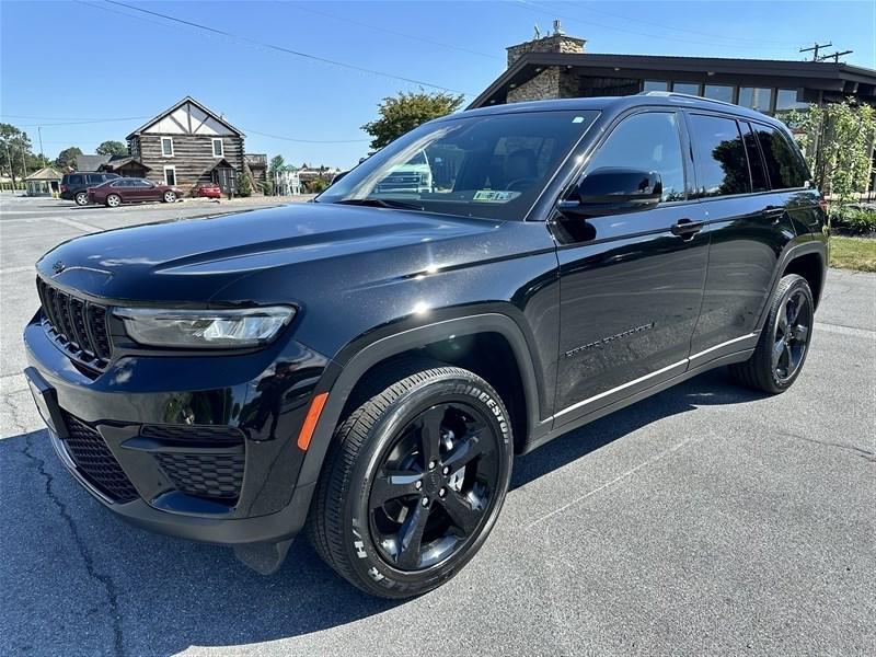 used 2023 Jeep Grand Cherokee car, priced at $30,900