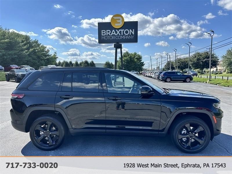 used 2023 Jeep Grand Cherokee car, priced at $30,900