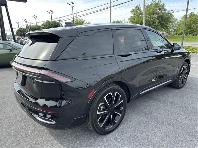 used 2024 Lincoln Nautilus car, priced at $53,700