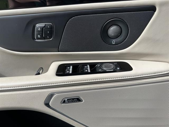 used 2024 Lincoln Nautilus car, priced at $53,700