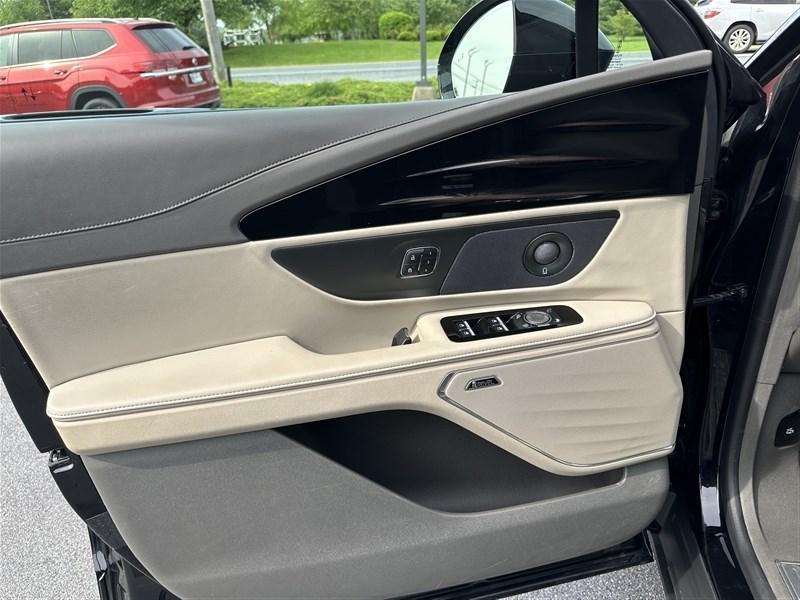 used 2024 Lincoln Nautilus car, priced at $50,500