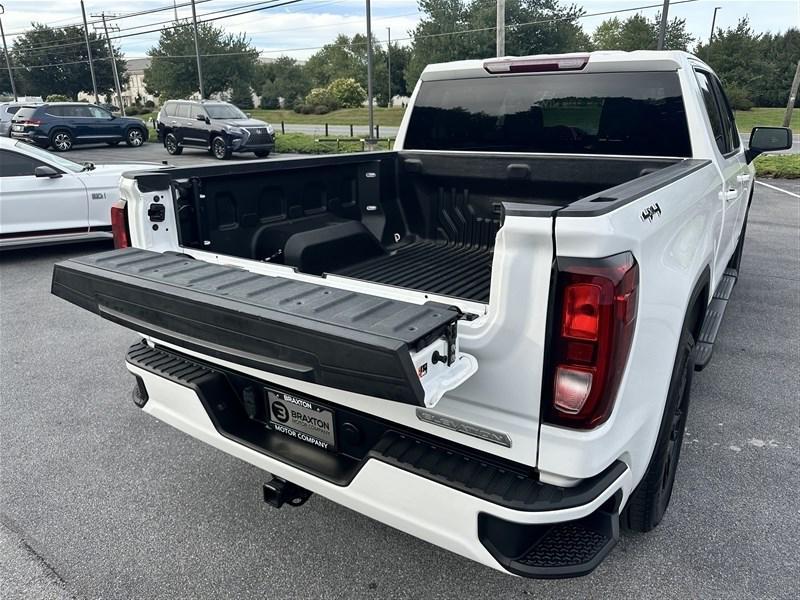 used 2022 GMC Sierra 1500 car, priced at $41,500