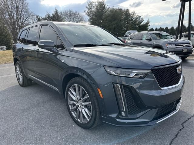 used 2020 Cadillac XT6 car, priced at $28,900