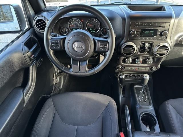 used 2015 Jeep Wrangler Unlimited car, priced at $16,900