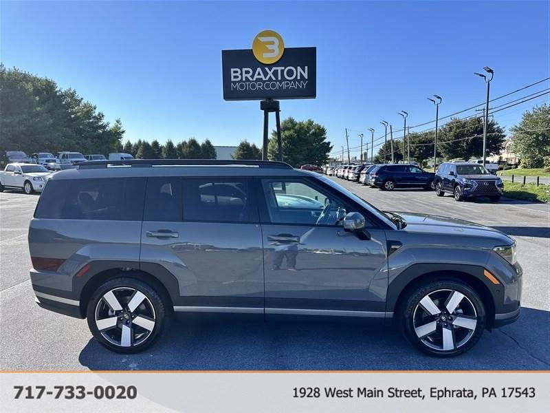 used 2024 Hyundai Santa Fe car, priced at $37,900