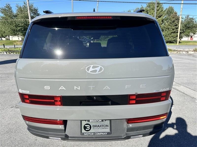 used 2024 Hyundai Santa Fe car, priced at $37,900