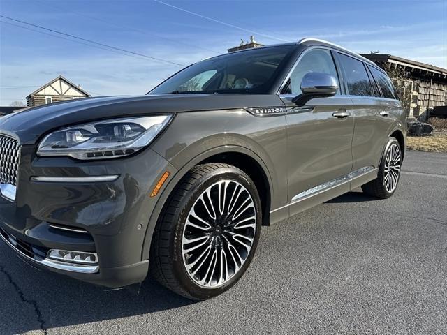 used 2020 Lincoln Aviator car, priced at $39,900