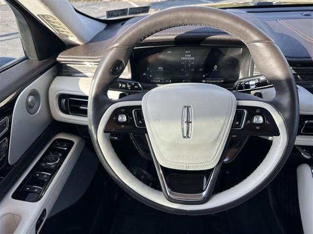 used 2020 Lincoln Aviator car, priced at $39,900