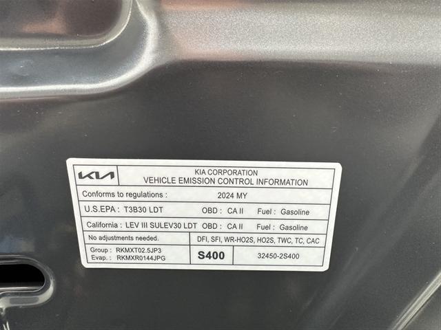 used 2024 Kia Sorento car, priced at $38,900