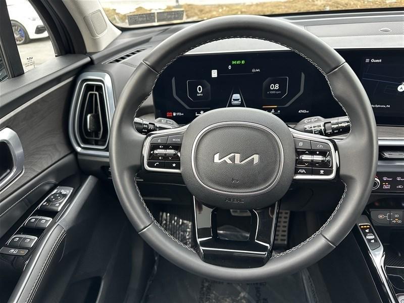 used 2024 Kia Sorento car, priced at $37,400