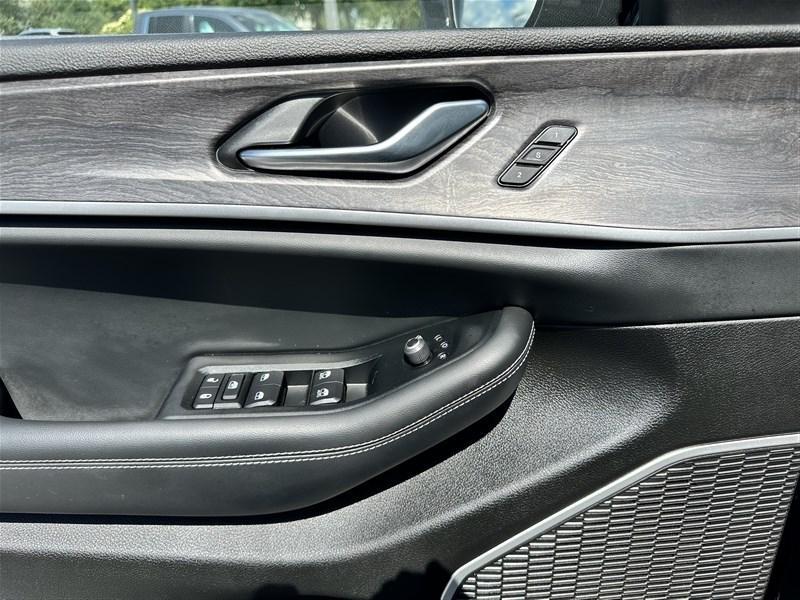 used 2022 Jeep Grand Cherokee L car, priced at $33,200