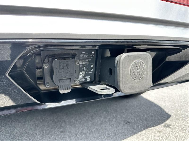 used 2024 Volkswagen Atlas car, priced at $38,400