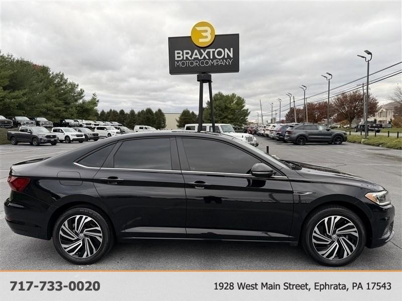 used 2021 Volkswagen Jetta car, priced at $19,900