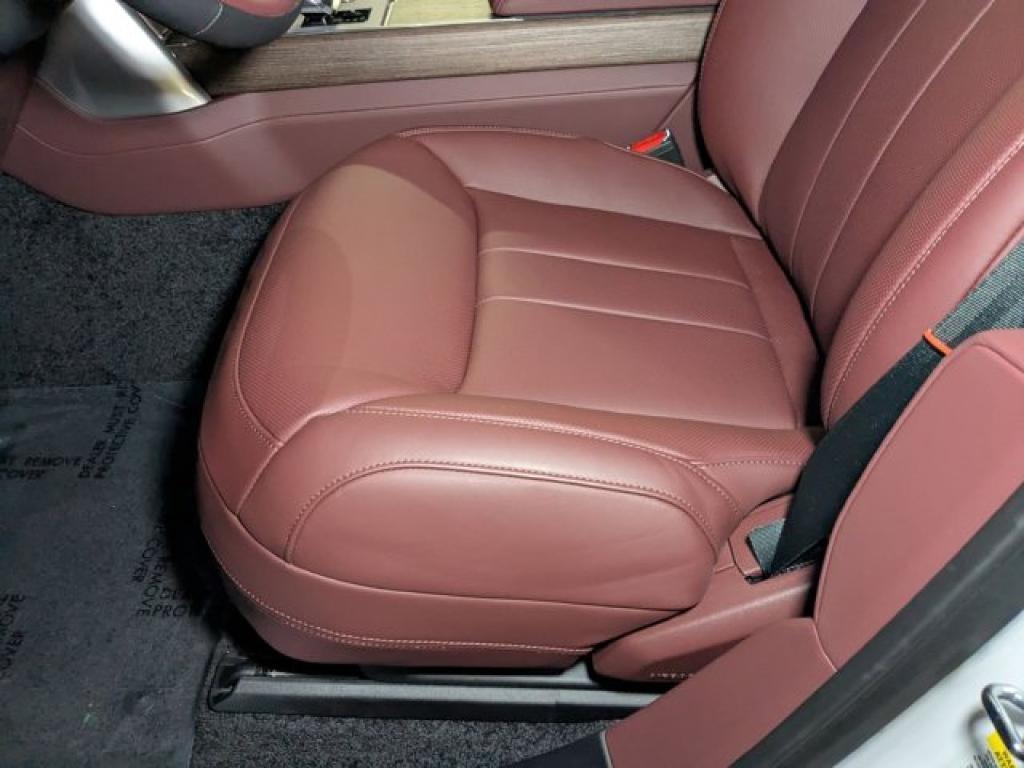 new 2025 Land Rover Range Rover car, priced at $145,395