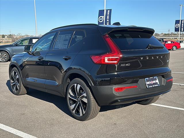 new 2025 Volvo XC40 car, priced at $47,595