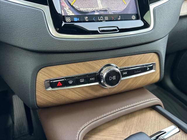 new 2024 Volvo XC90 car, priced at $56,875