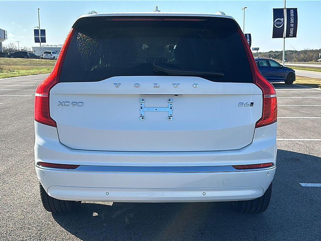 new 2025 Volvo XC90 car, priced at $68,375