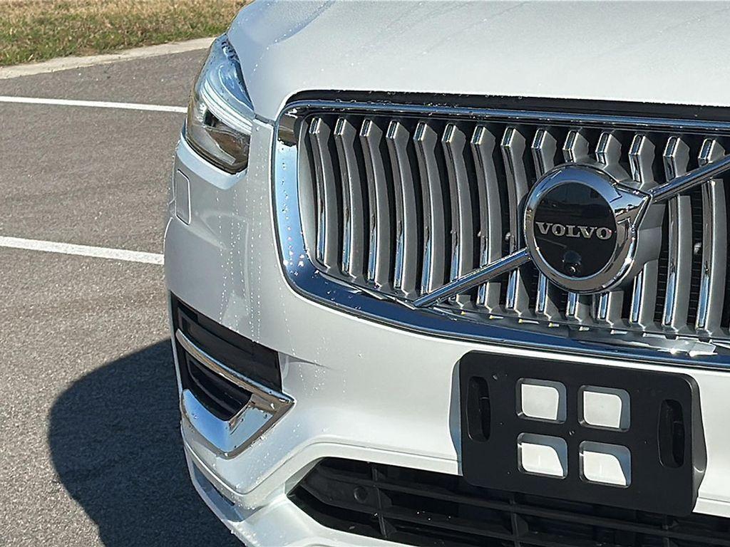 new 2025 Volvo XC90 car, priced at $68,375