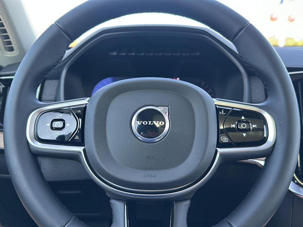 new 2026 Volvo XC90 car, priced at $69,125