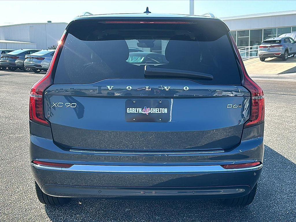 new 2026 Volvo XC90 car, priced at $69,125