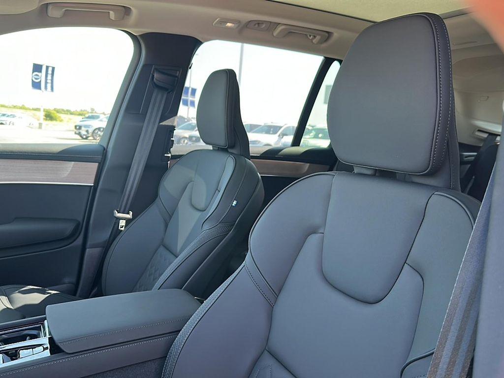 new 2026 Volvo XC90 car, priced at $69,125