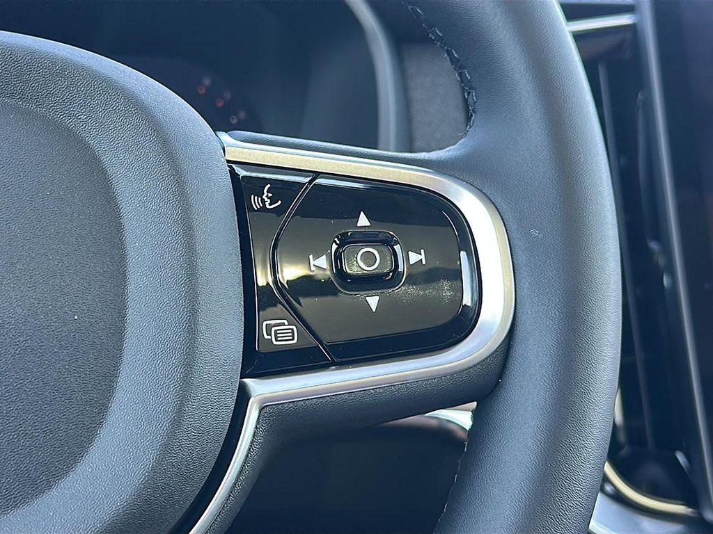 new 2026 Volvo XC90 car, priced at $69,125