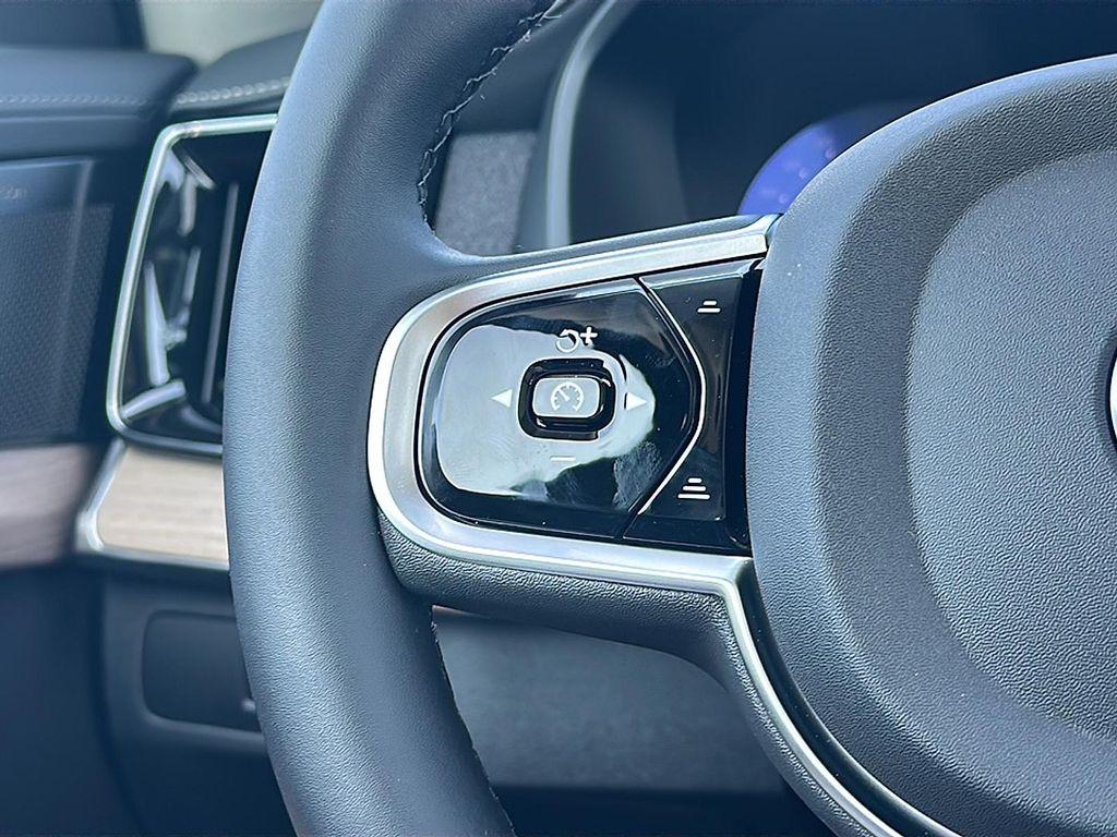 new 2026 Volvo XC90 car, priced at $69,125