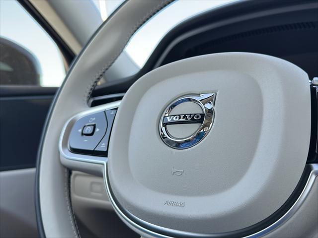 new 2025 Volvo XC60 car, priced at $54,360