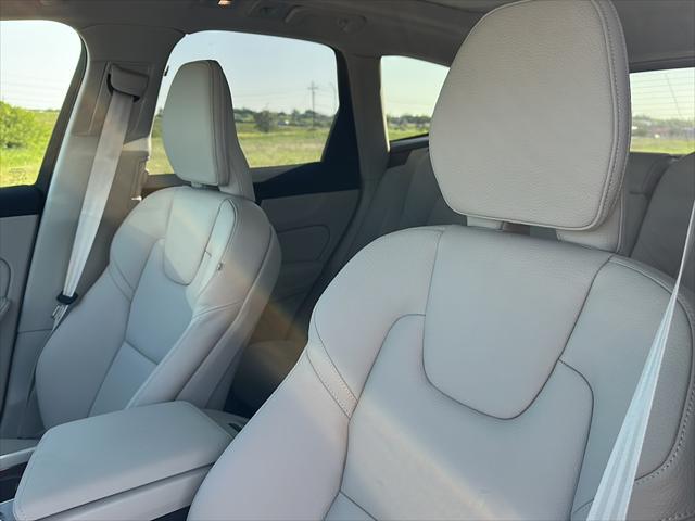 new 2025 Volvo XC60 car, priced at $54,360