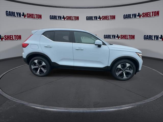 new 2024 Volvo XC40 car, priced at $44,232