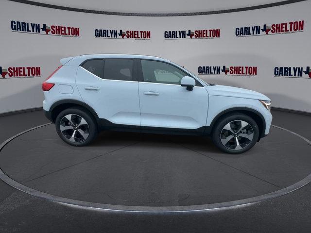 new 2024 Volvo XC40 car, priced at $46,075