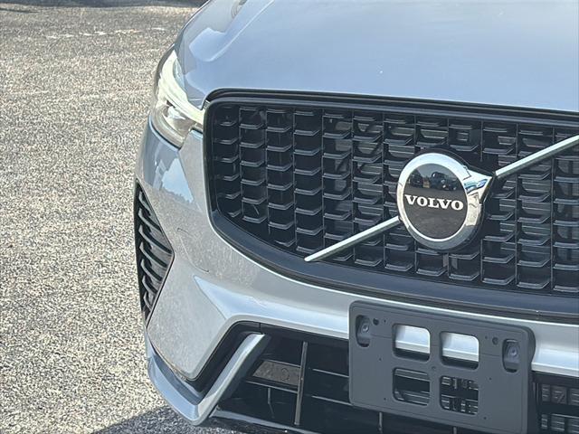 new 2025 Volvo XC60 car, priced at $46,845