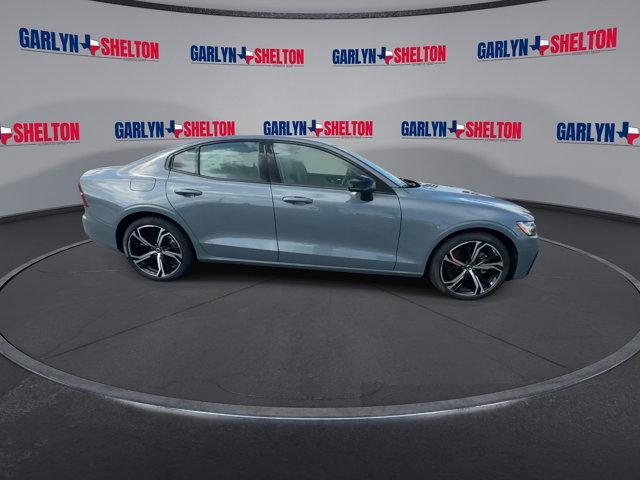 new 2024 Volvo S60 car, priced at $45,075