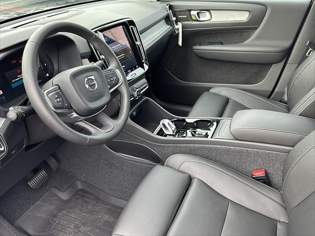 new 2025 Volvo XC40 car, priced at $46,115