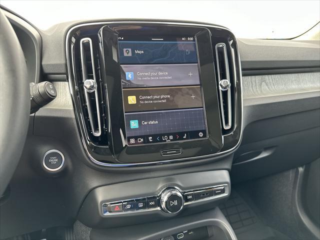 new 2025 Volvo XC40 car, priced at $48,115
