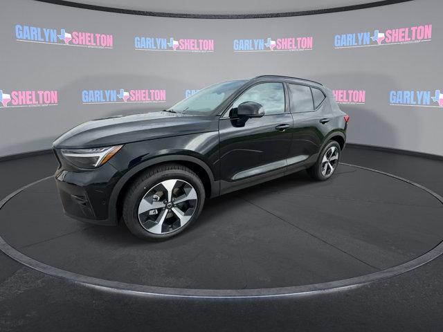 new 2025 Volvo XC40 car, priced at $49,115