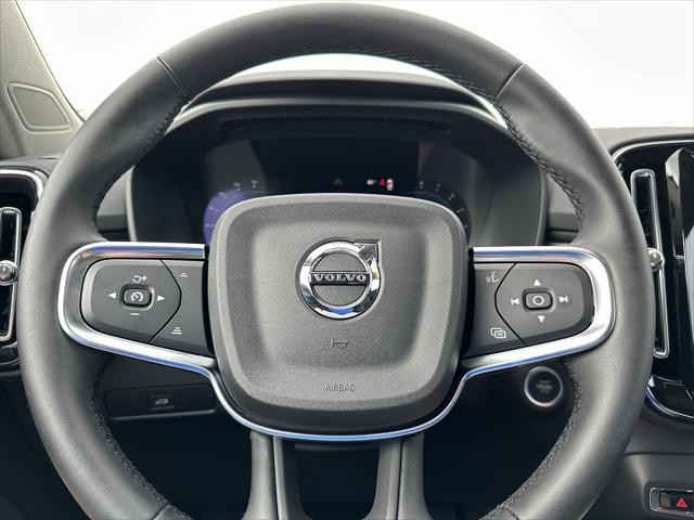 new 2025 Volvo XC40 car, priced at $48,115