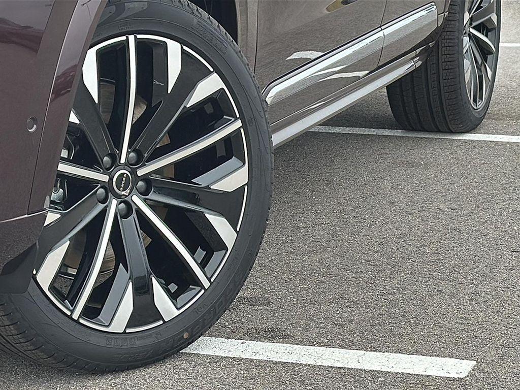 new 2025 Volvo XC90 Plug-In Hybrid car, priced at $84,695