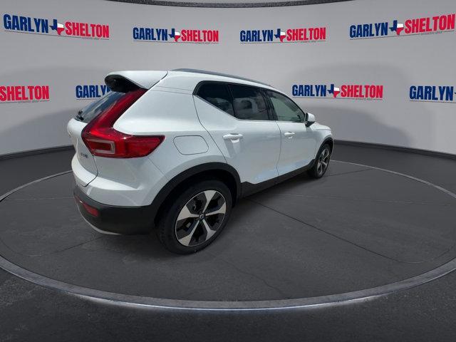 new 2025 Volvo XC40 car, priced at $48,315