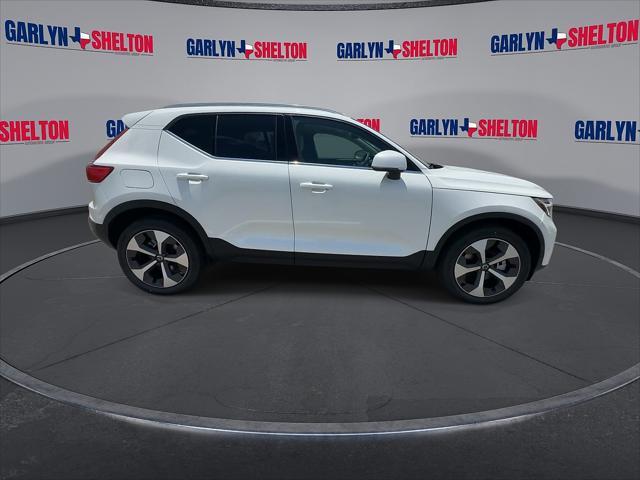 new 2025 Volvo XC40 car, priced at $47,315