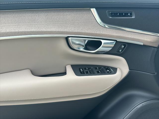 new 2025 Volvo XC90 car, priced at $58,245